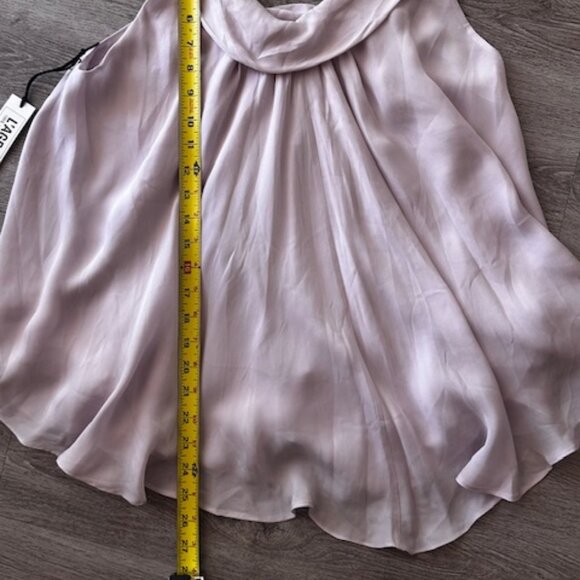 L’AGENCE Scoop Neck Sleeveless Blouse in pretty Lavender - Picture 15 of 15